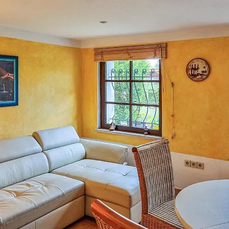 Vakantiehuis 1 Bedroom Beautiful In Tharandt