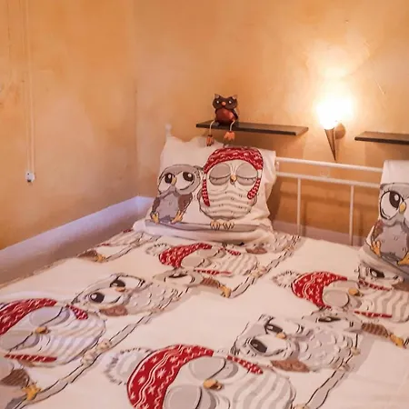 Vakantiehuis 1 Bedroom Beautiful In